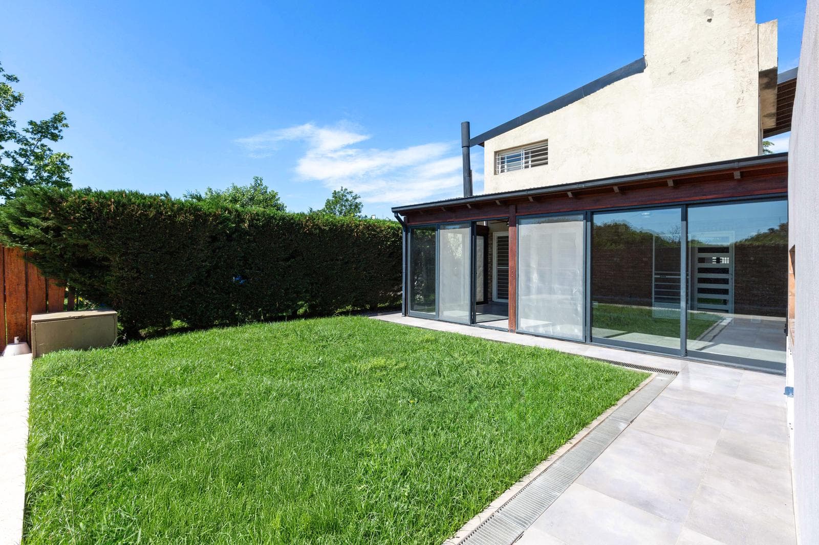 FOR SALE/EXCHANGE - 3-bedroom house. Alvear.