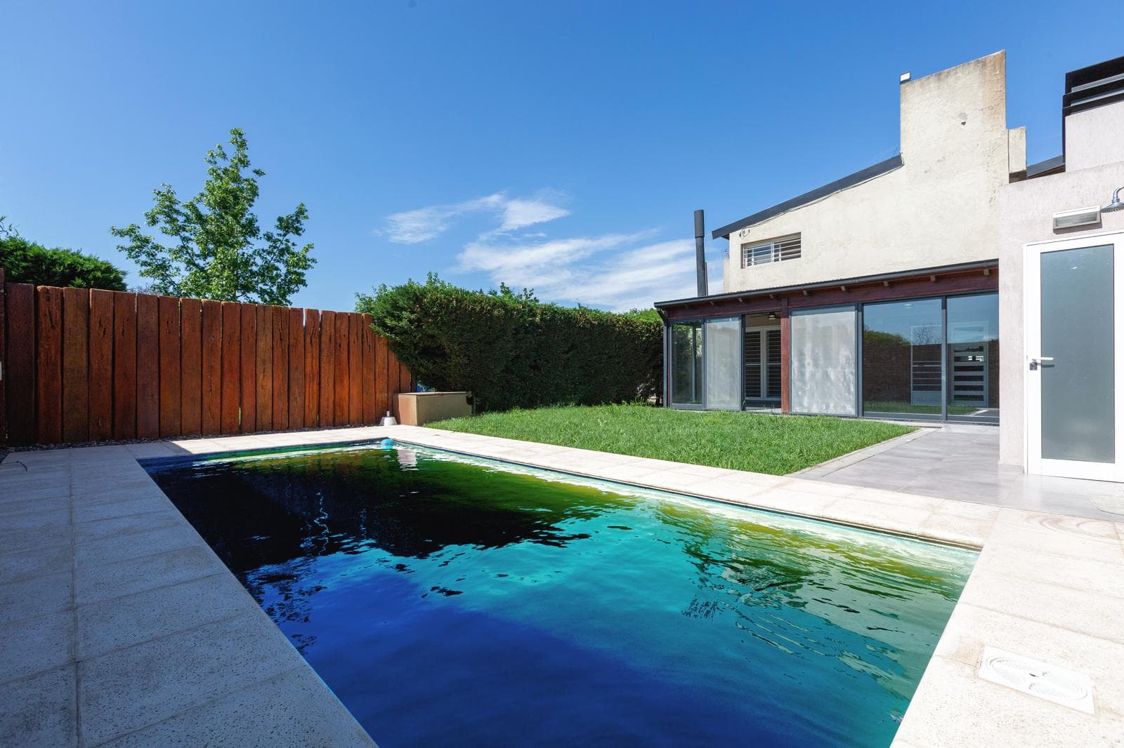 FOR SALE/EXCHANGE - 3-bedroom house. Alvear.