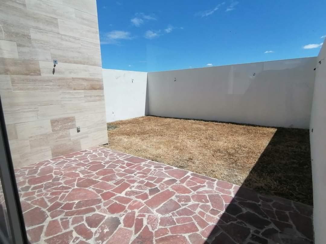 Casa en Mayorca Residencial con 3 recámaras y sala de TV