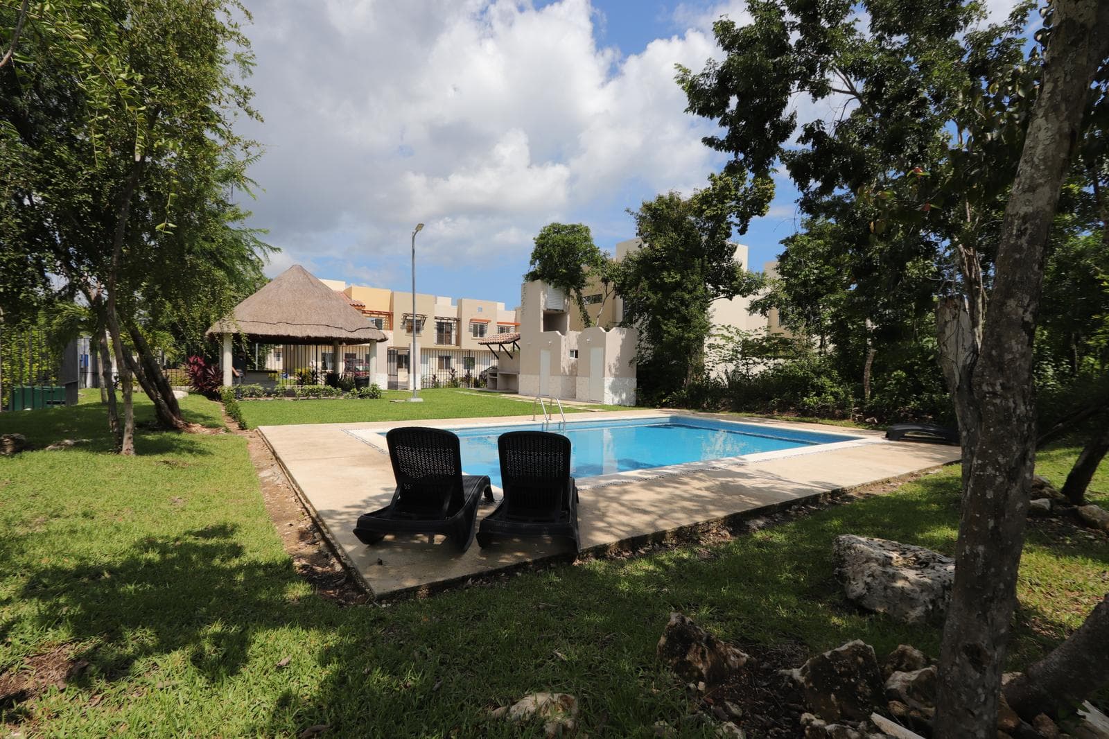 Casa en Ciudad de Mayakoba con 2 Recámaras, piscina y palapa en Playa del Carmen