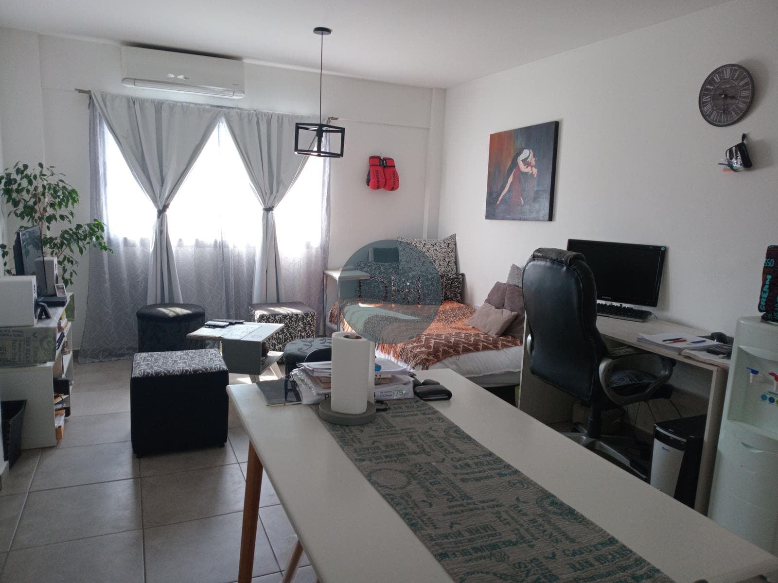 Apartment with covered garage - La Plata