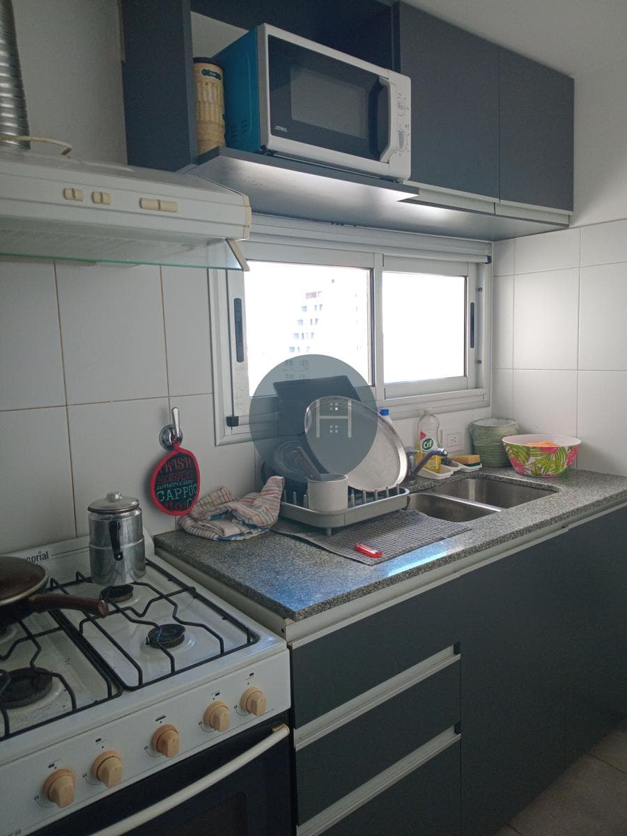 Apartment with covered garage - La Plata