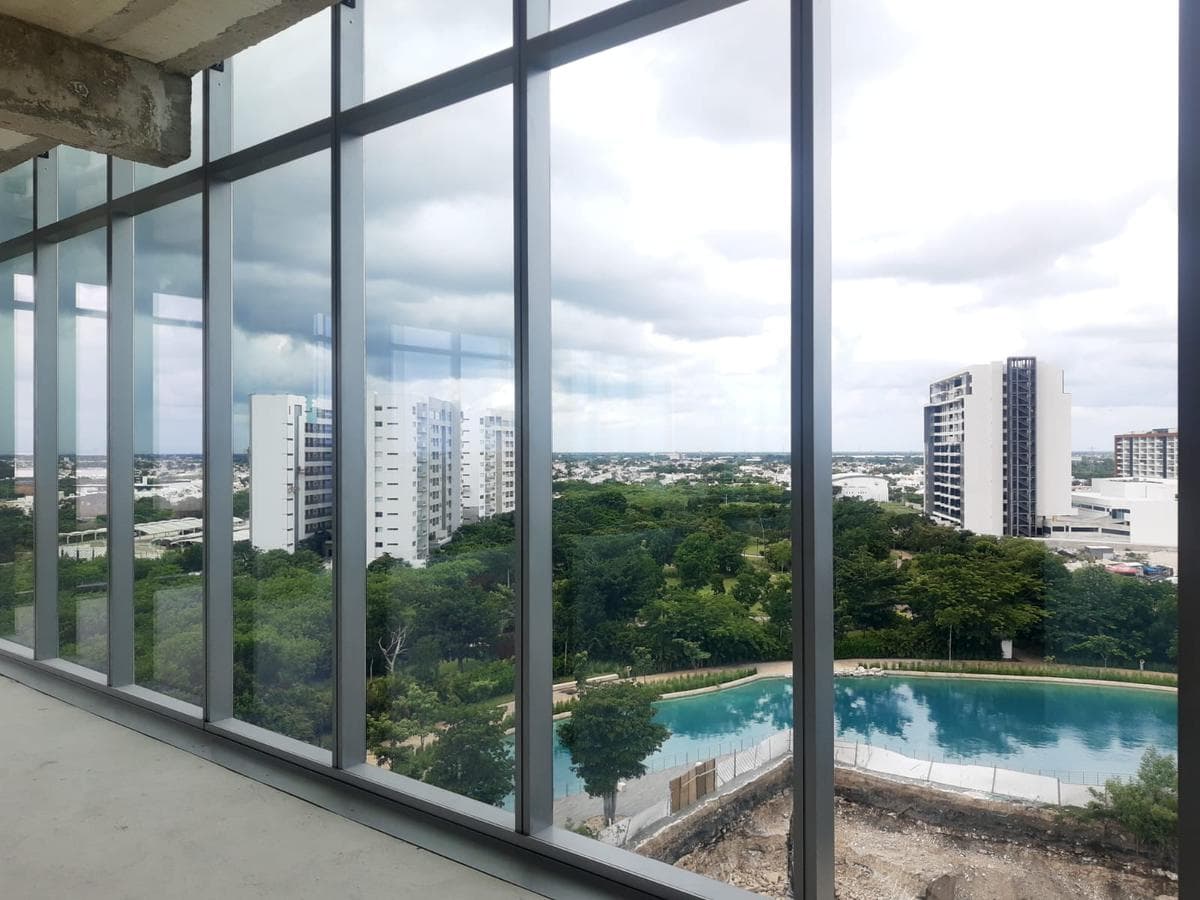 Modern Offices in TORRE UNO-Vía Montejo, For Sale, 164 m², Technology