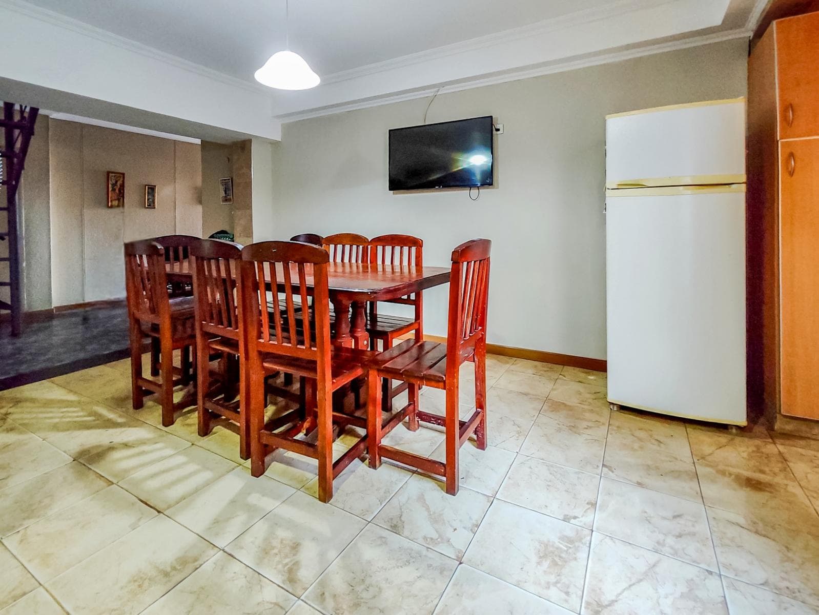 FOR SALE/EXCHANGE - 4-bedroom row house. Matheu neighborhood, Rosario.