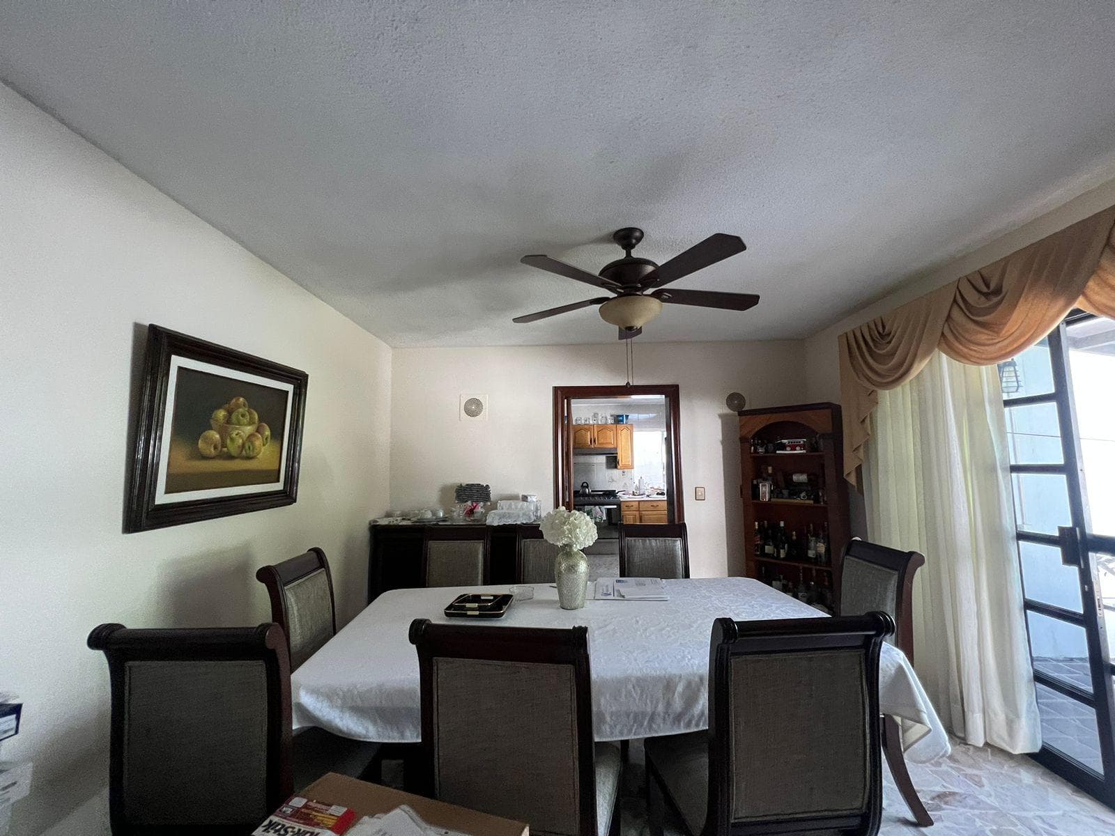 HOUSE FOR SALE IN CONTRY LA ESCONDIDA
