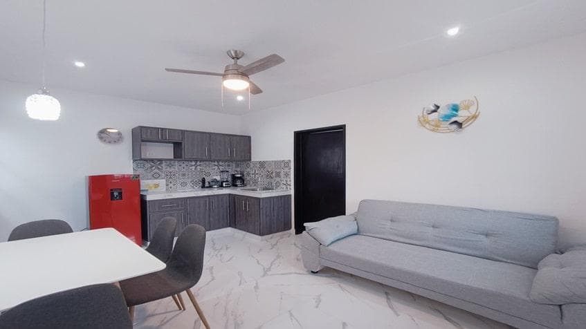 1-Bedroom Apartment for Rent on Av. Constituyentes, Playa del Carmen | Near the Beach