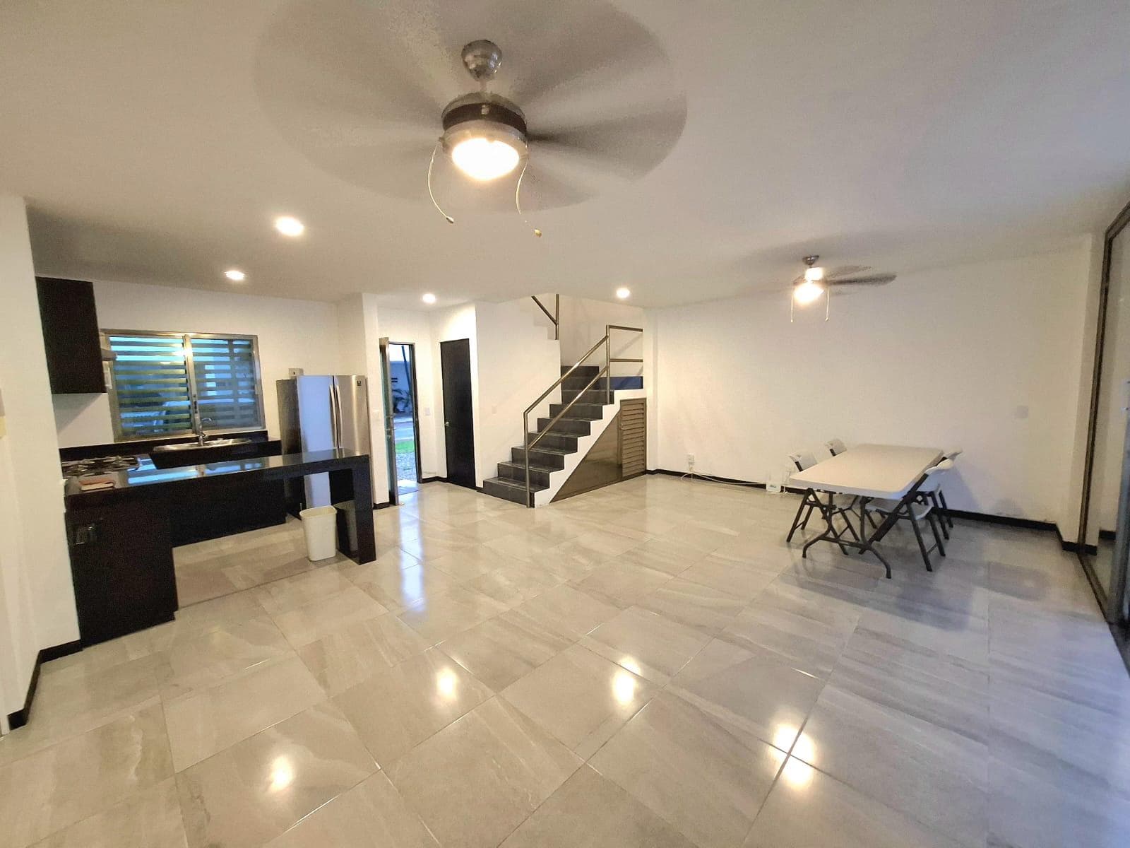 Three-Bedroom House for Rent in the El Cielo Residential Complex