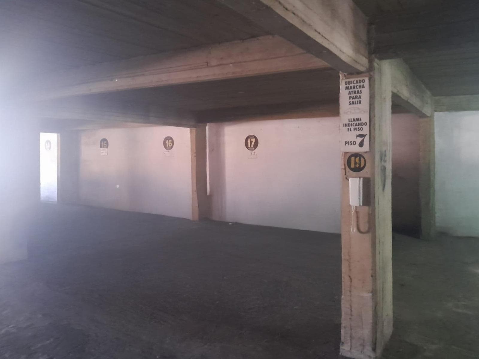 FOR SALE - Parking space in a building with 24-hour security. Downtown, Rosario.
