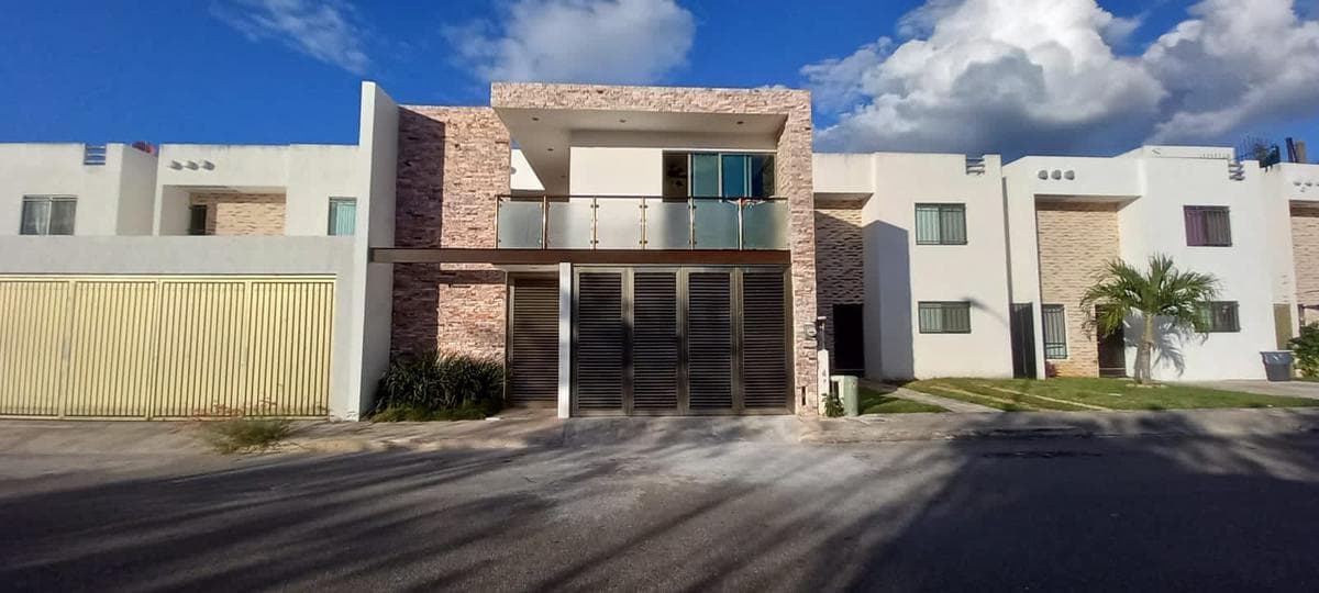 House - Las Américas Subdivision