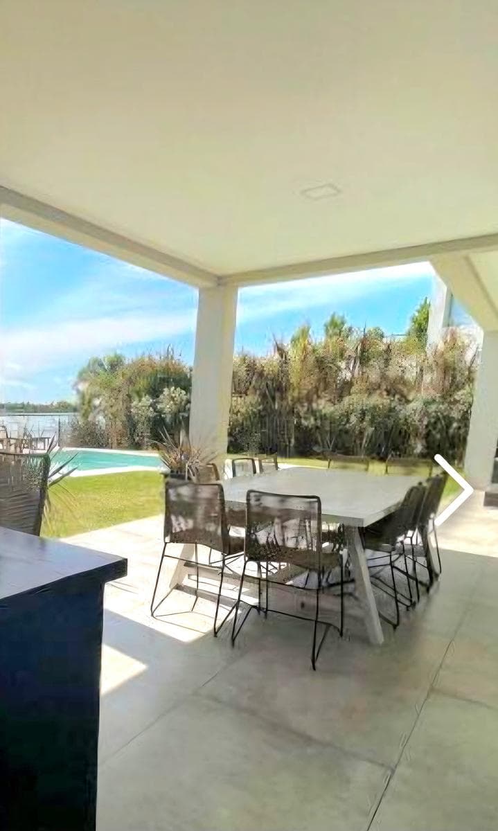 Furnished house. Santa Clara neighborhood. Villanueva