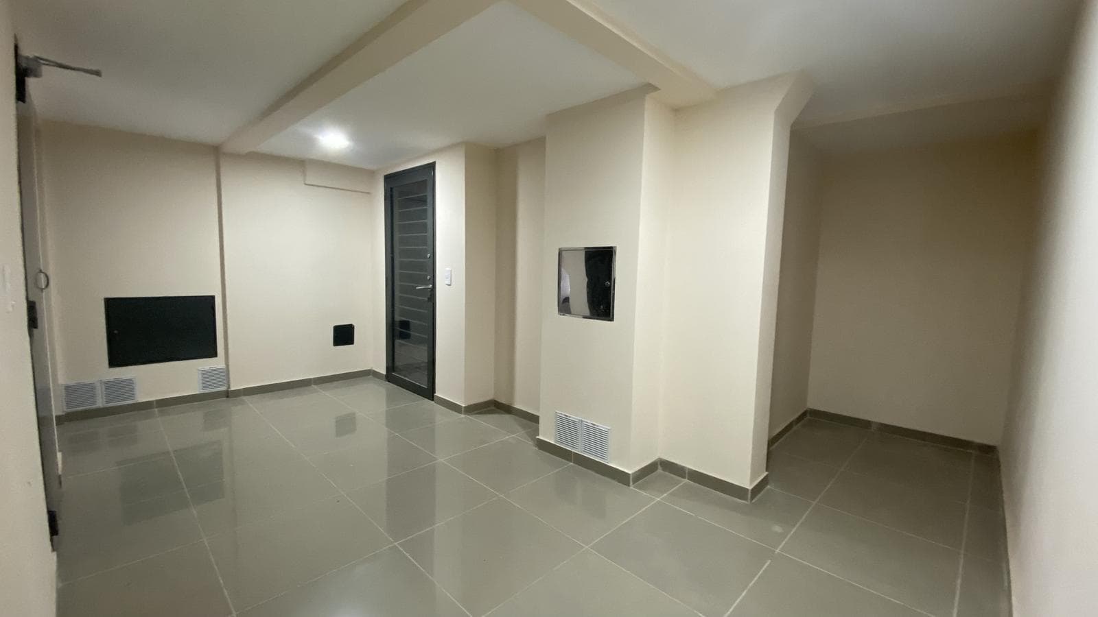 One-Bedroom Apartments for Sale: Move-In Ready and 30 Installments in Pesos. Downtown