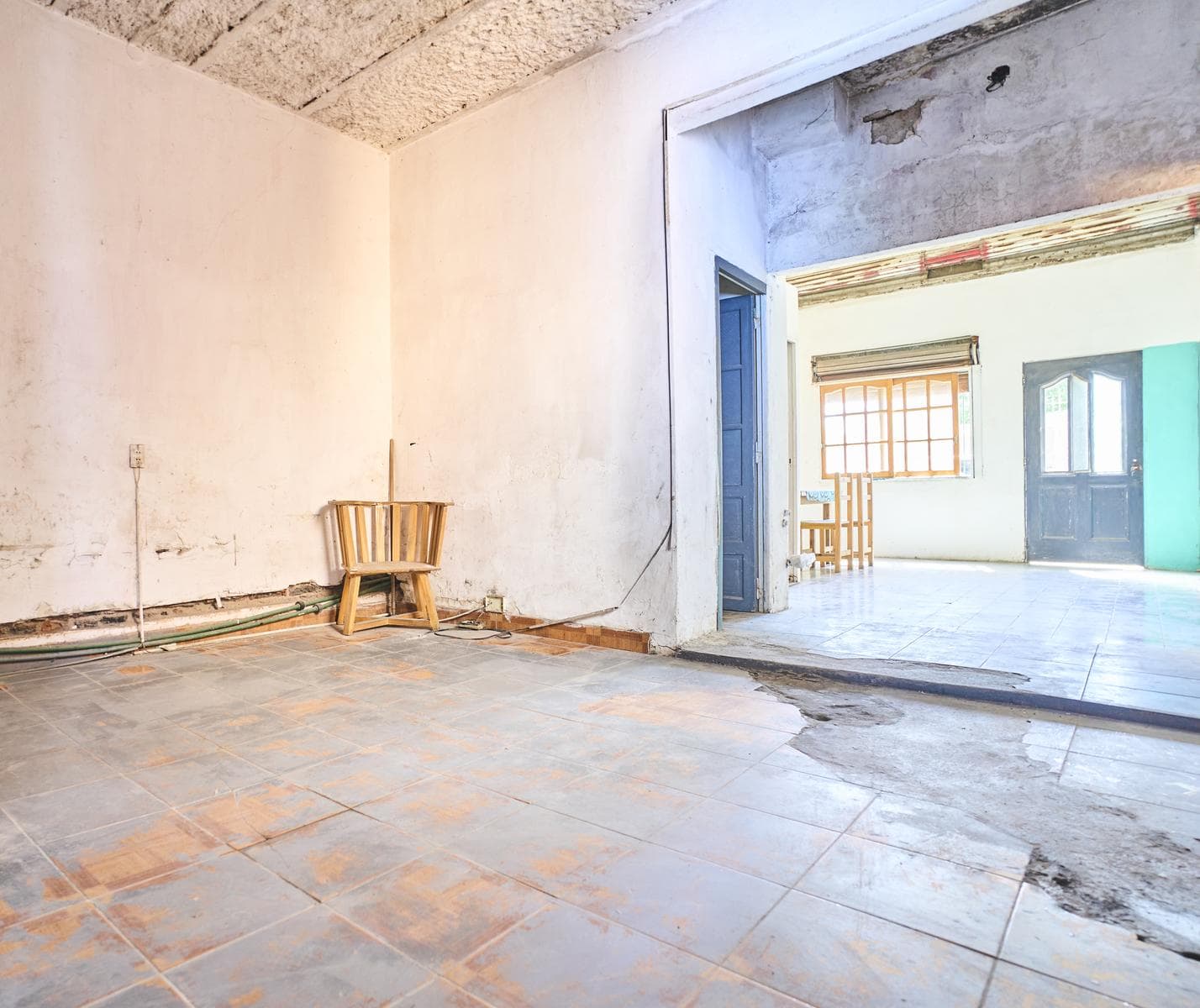 3-Room House for Sale with Patio and Terrace in Flores