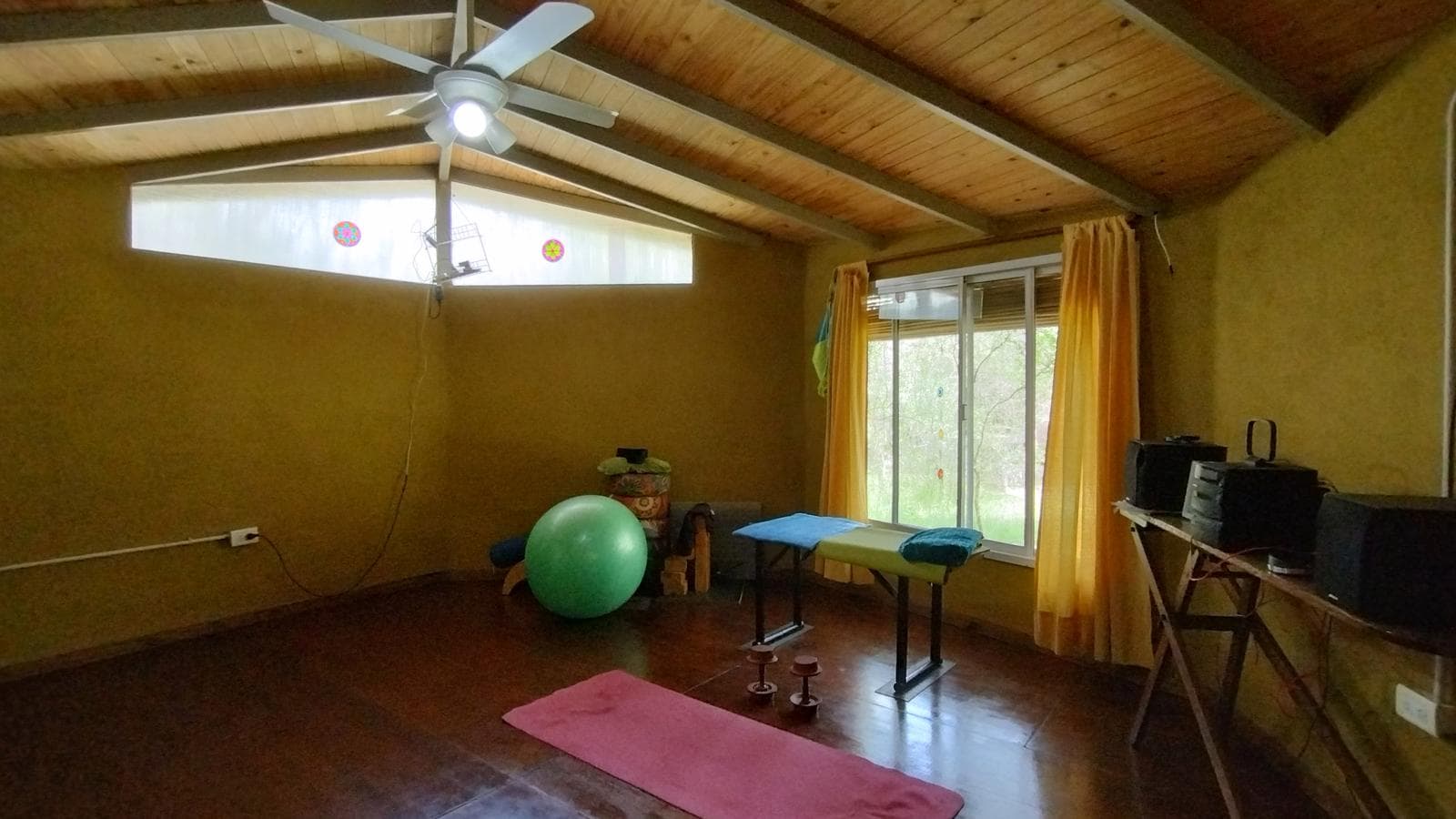 2 Detached Adobe Houses | Villa de Las Rosas | Traslasierra