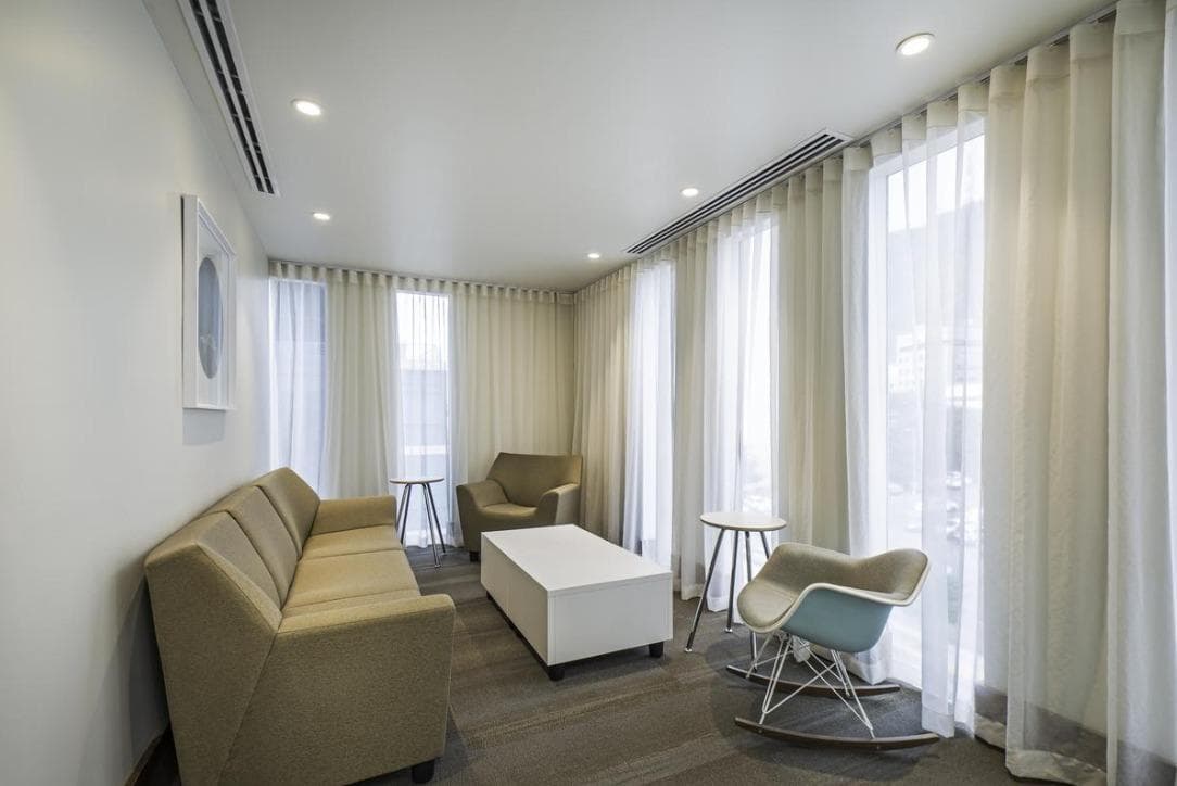 OFFICE FOR SALE IN VALLE ORIENTE