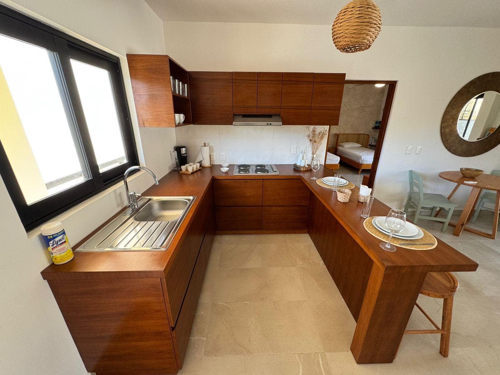 2-BEDROOM APARTMENT 4 MINUTES FROM THE BEACH