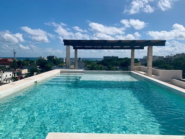 2-BEDROOM APARTMENT 4 MINUTES FROM THE BEACH
