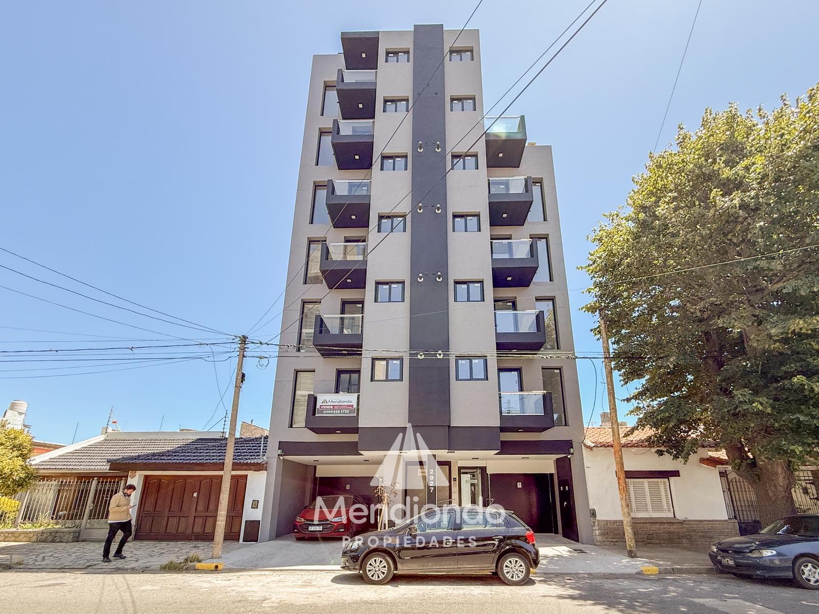4-bedroom duplex DOUBLE GARAGE - Two balconies and a private terrace with a grill - Aldrey / Chauvín area