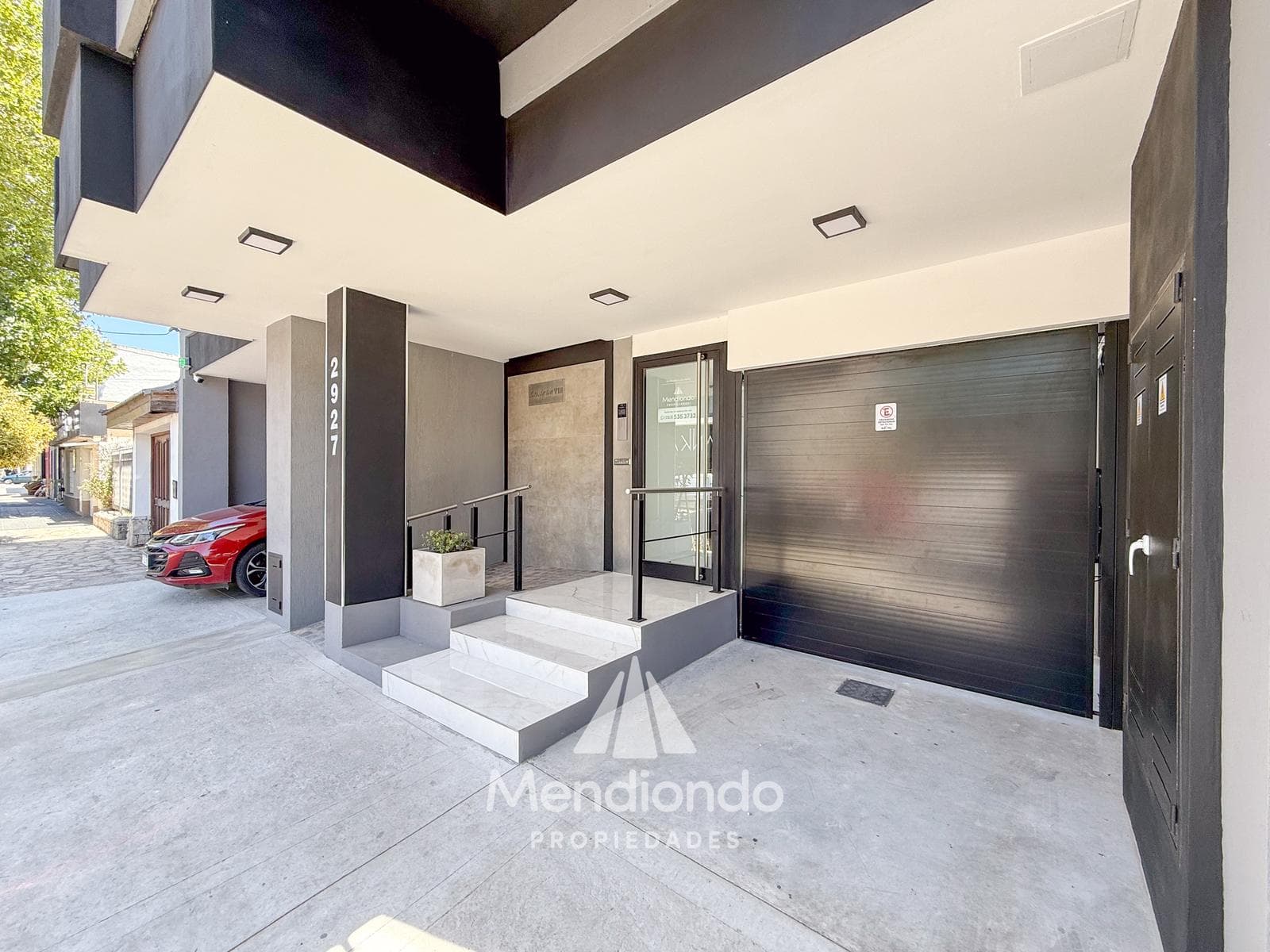 4-bedroom duplex DOUBLE GARAGE - Two balconies and a private terrace with a grill - Aldrey / Chauvín area