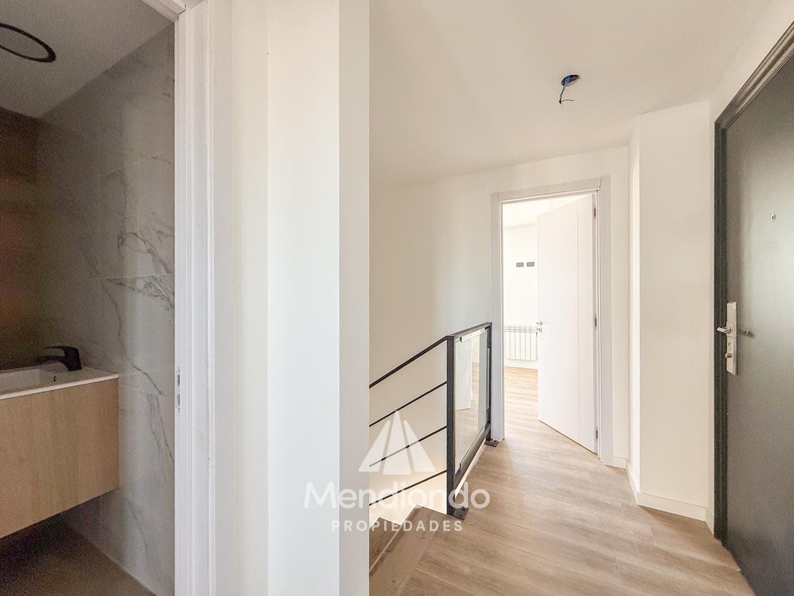 4-bedroom duplex DOUBLE GARAGE - Two balconies and a private terrace with a grill - Aldrey / Chauvín area