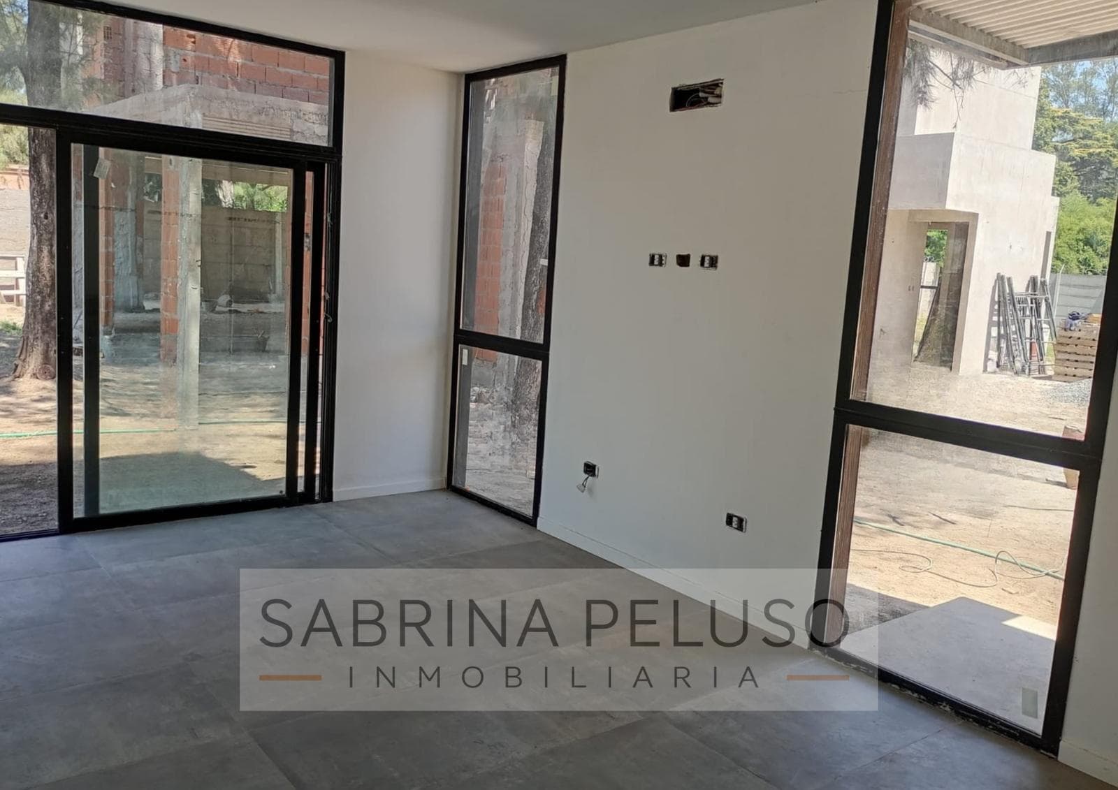 MINIMALIST 4-BEDROOM HOUSE FOR SALE IN A GATED COMMUNITY IN MORENO