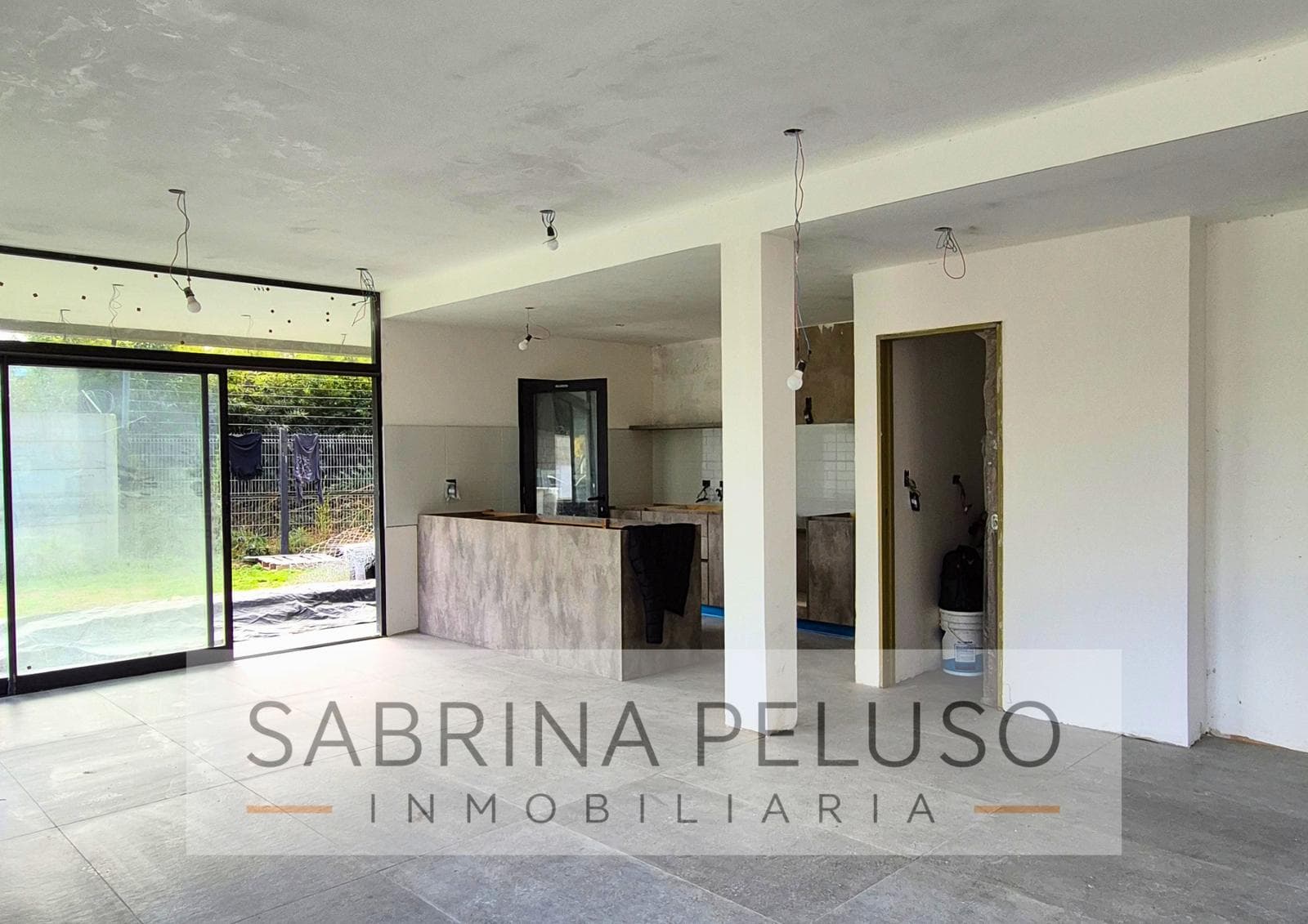 MINIMALIST 4-BEDROOM HOUSE FOR SALE IN A GATED COMMUNITY IN MORENO