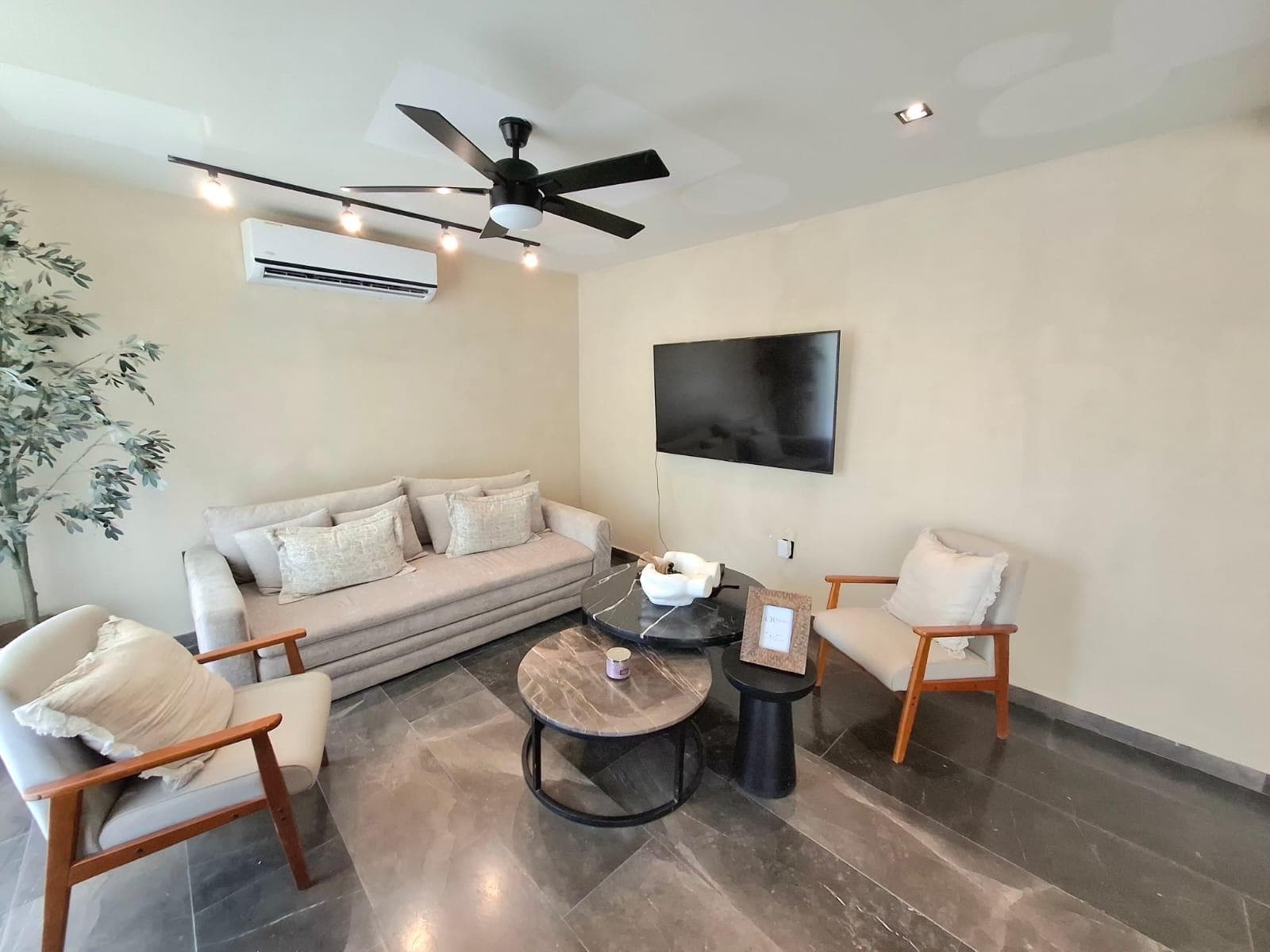 Two-bedroom apartment for sale in PLAYACAR