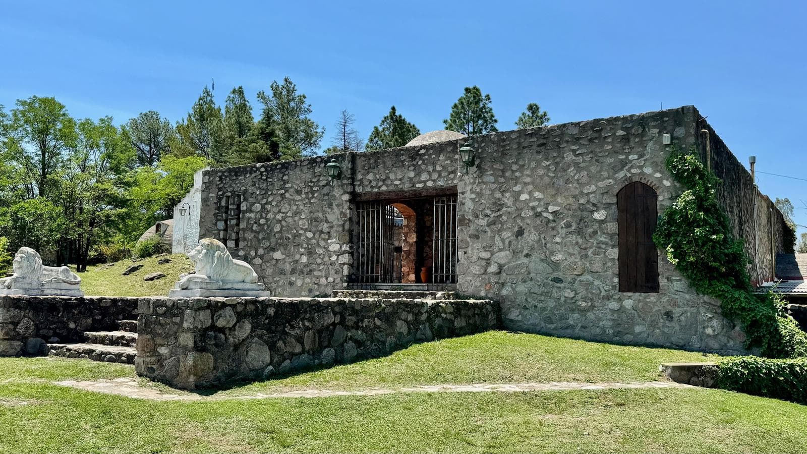 House in Villa Giardino