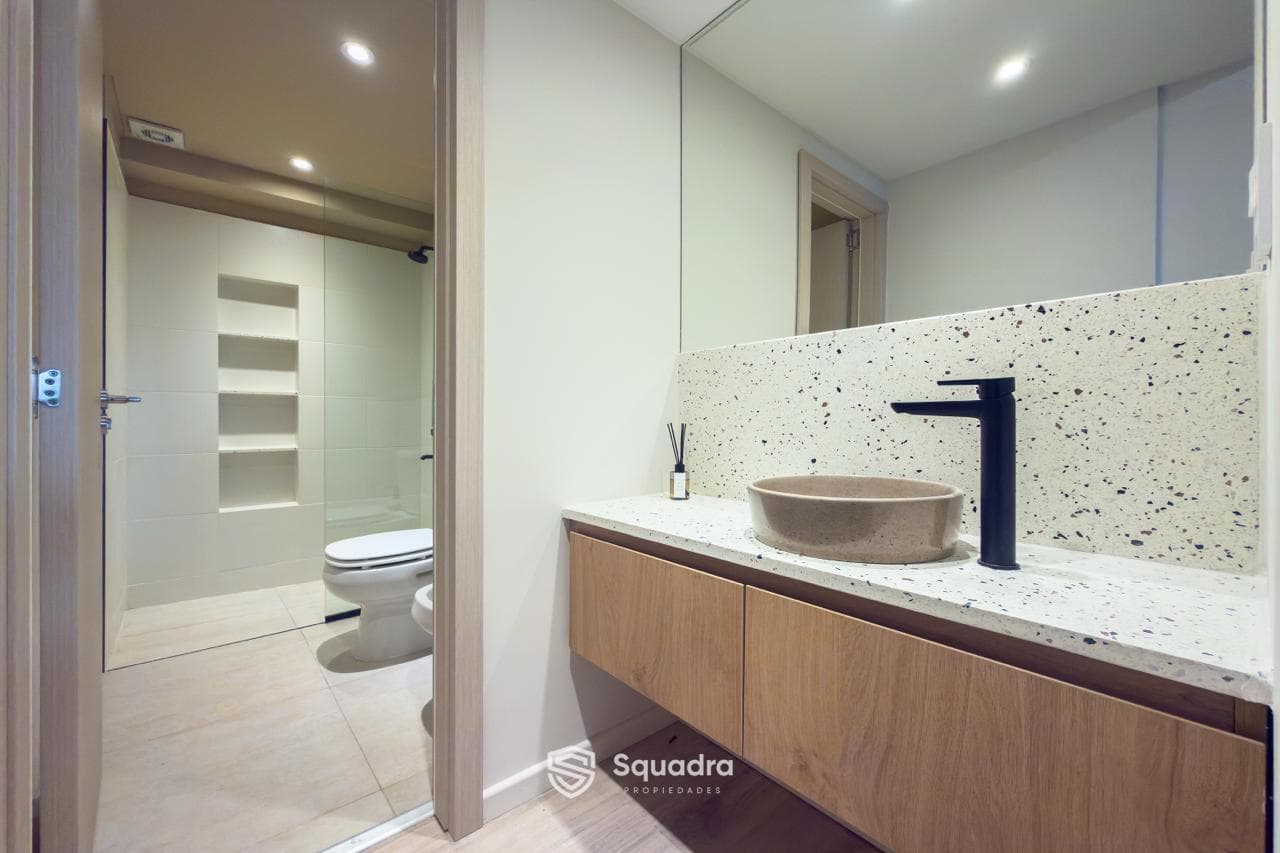 FOR SALE - Studio apartment with a balcony and amenities - Downtown, Rosario.