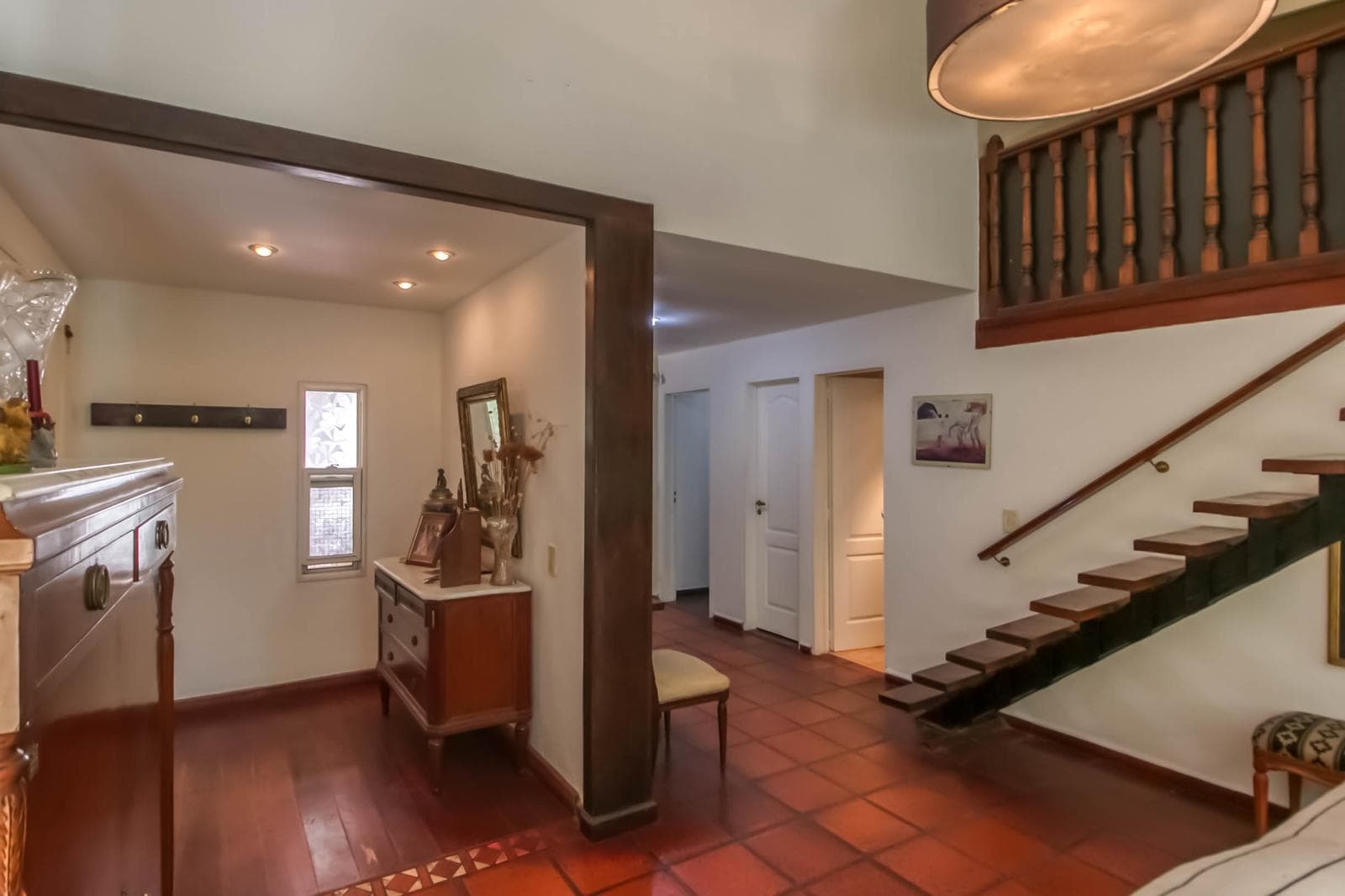 House for sale in Villa Elisa: 425 and 135. It has 3 bedrooms and a large yard.