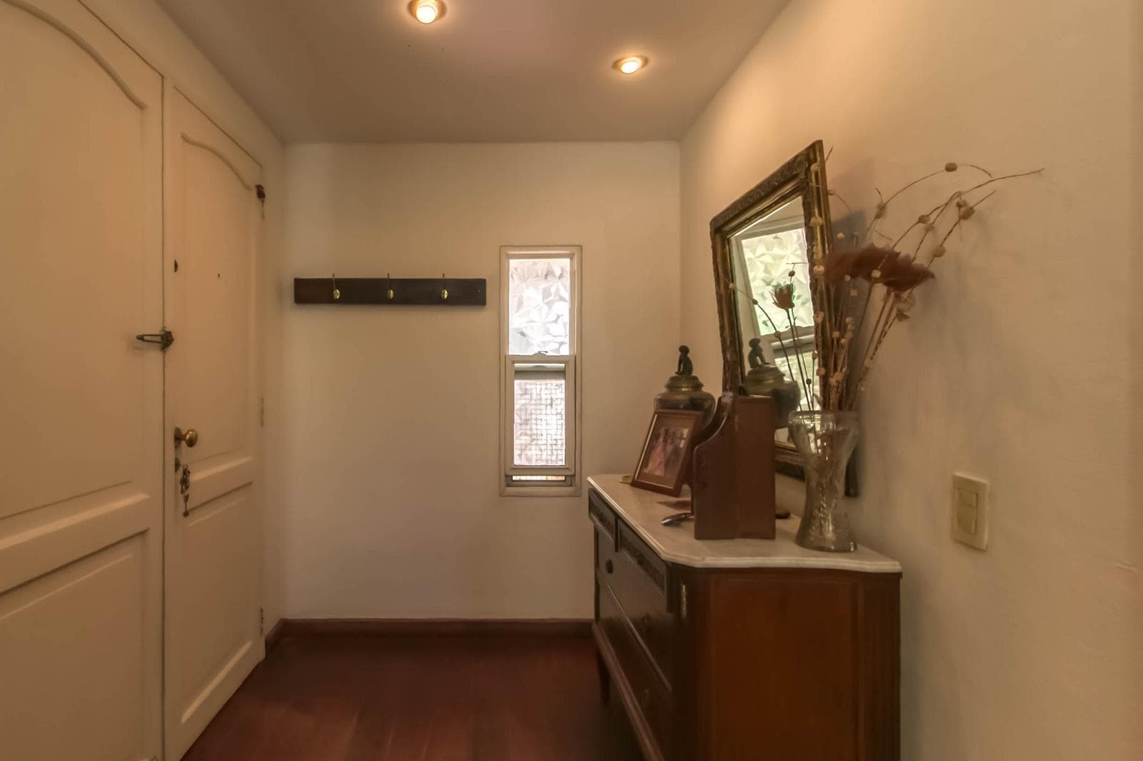 House for sale in Villa Elisa: 425 and 135. It has 3 bedrooms and a large yard.