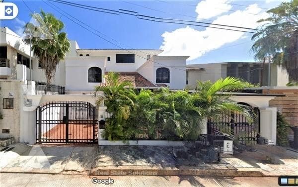 House for Sale, 5 Bedrooms, 3 Levels, Pool, Cancún