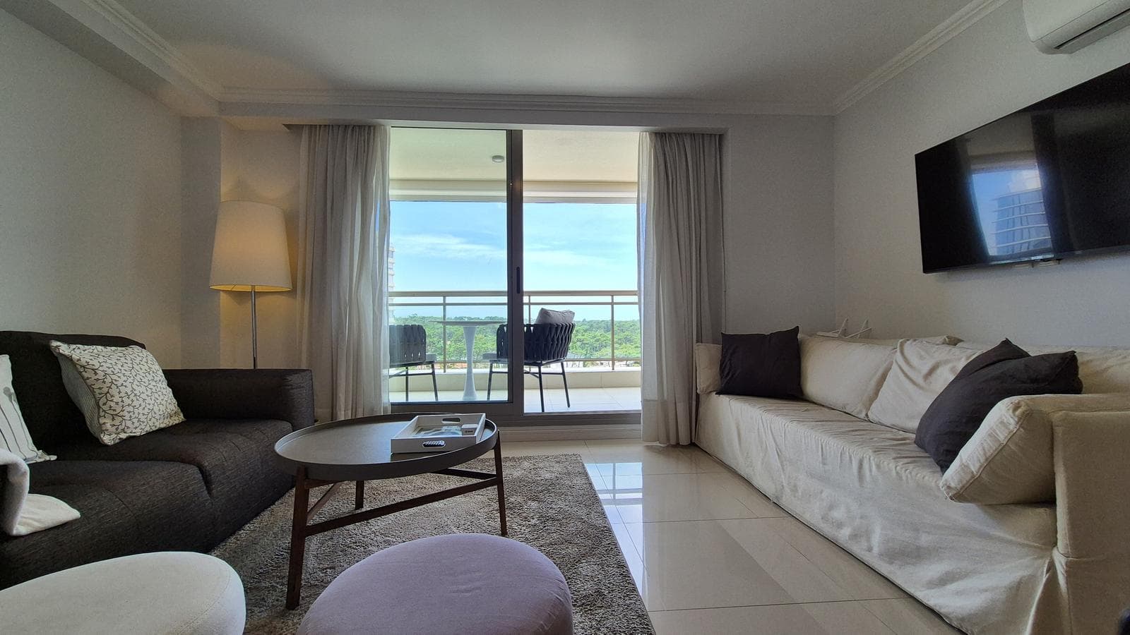 Vacation Rental: 1-Bedroom Apartment at Place Lafayette, Punta del Este