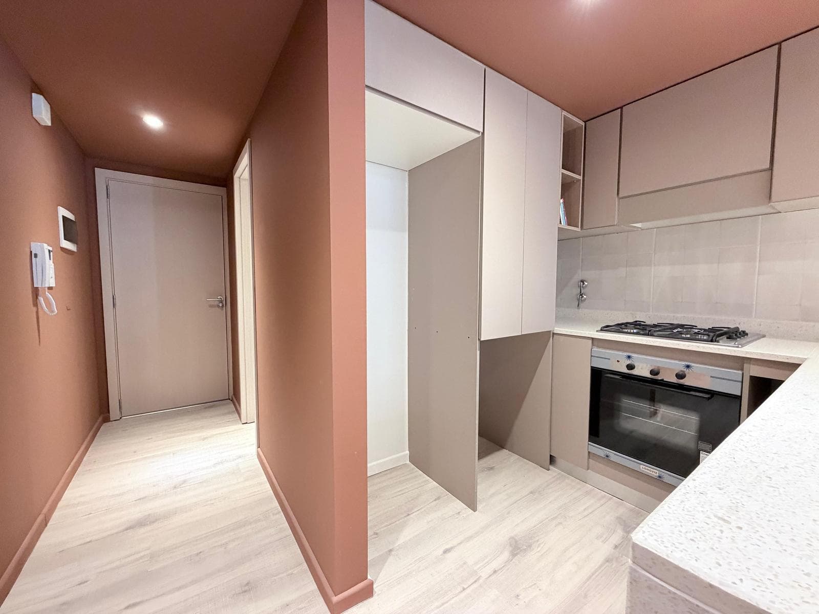 FOR SALE - Studio Apartment with a Spacious Front Balcony - Downtown, Rosario