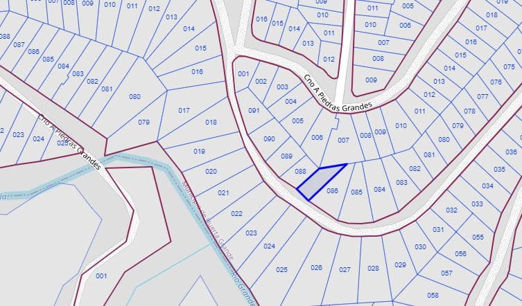 LAND FOR SALE IN THE MOUNTAINS NEAR THE RIVER