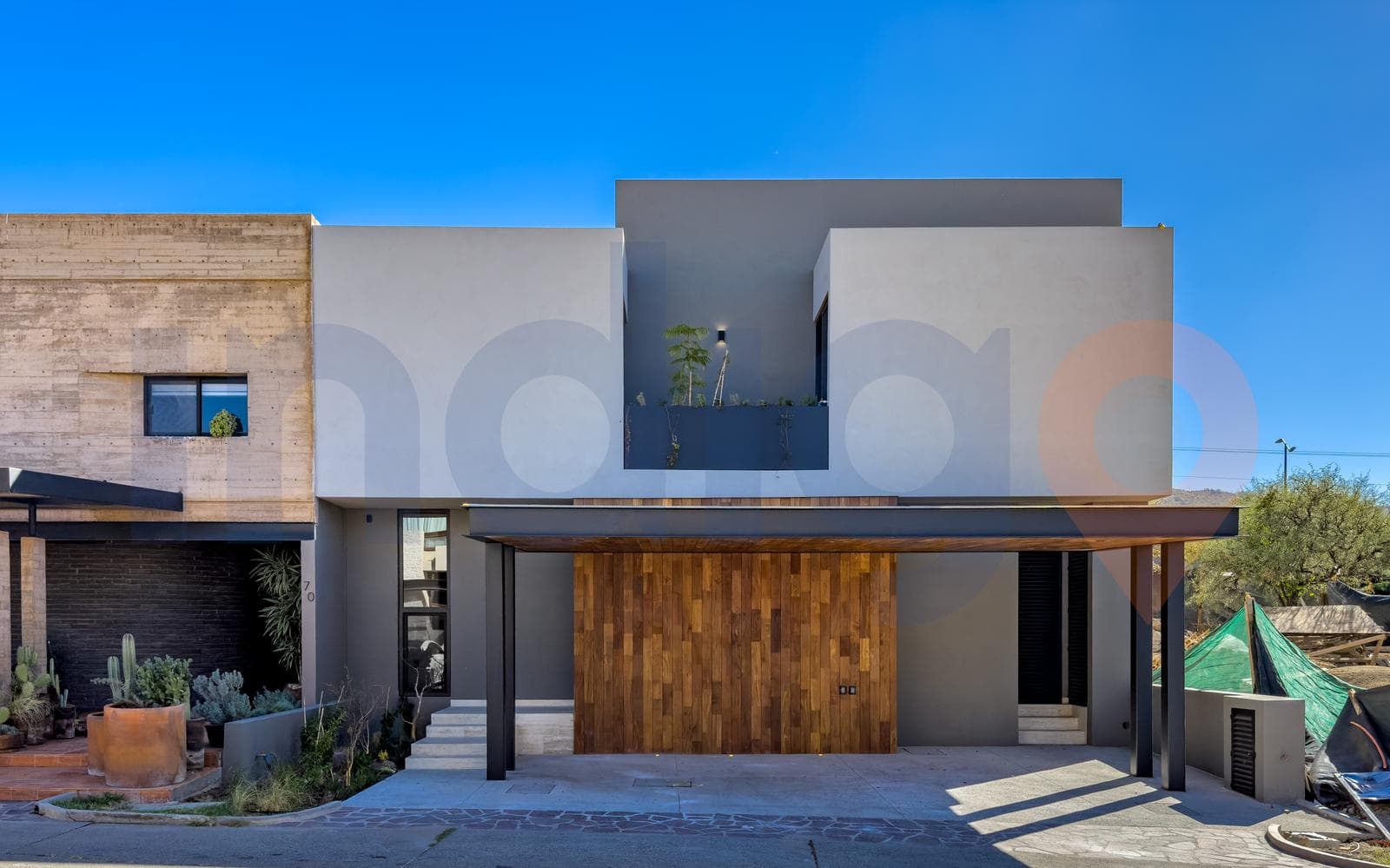 House for Sale in Altozano in the Fogata Condominium