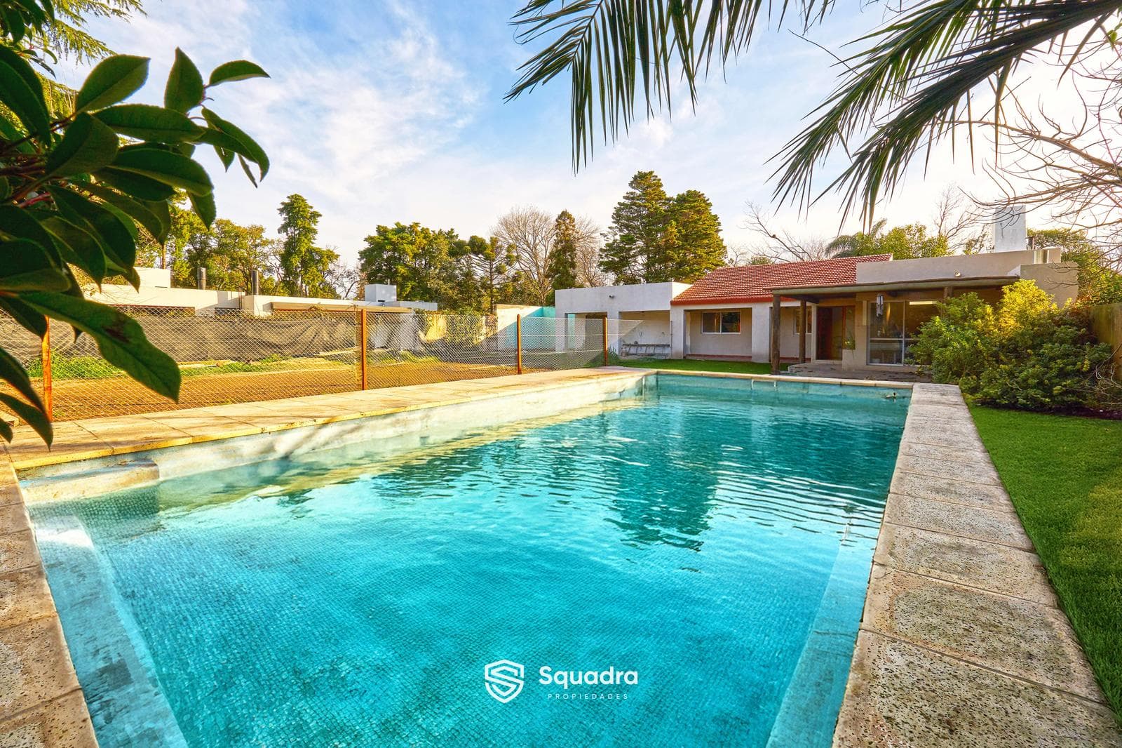 FOR SALE / TRADE / FINANCING - 2-bedroom house with a pool. Garita 11, Funes. QUALIFIES FOR A LOAN