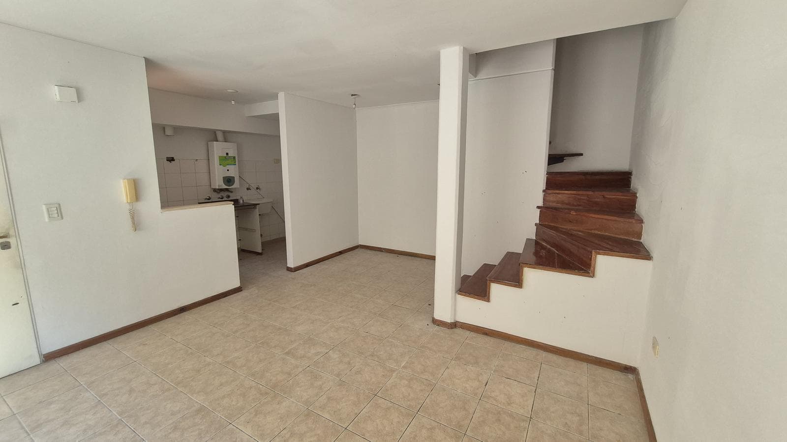 PH in Azcuenaga - Private Patio