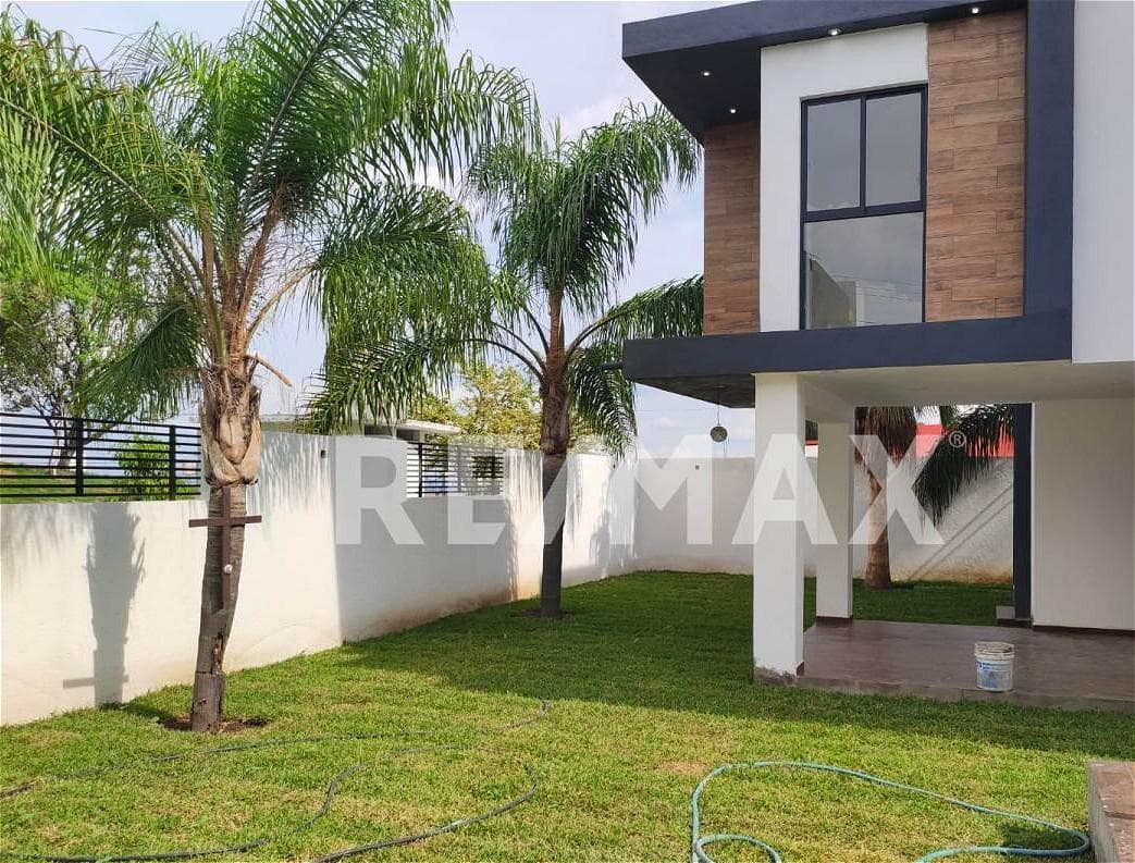 House for Sale in Morelos, Altos de Oaxtepec Subdivision