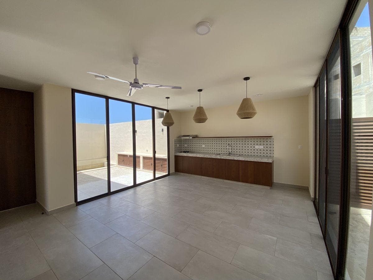 Villa for sale 100 meters from the beach in San Benito