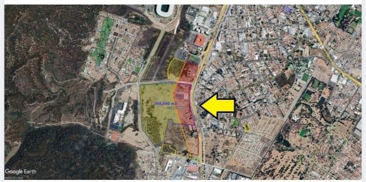 Lot at Periférico Poniente and Av. del Bosque, Av. Las Torres