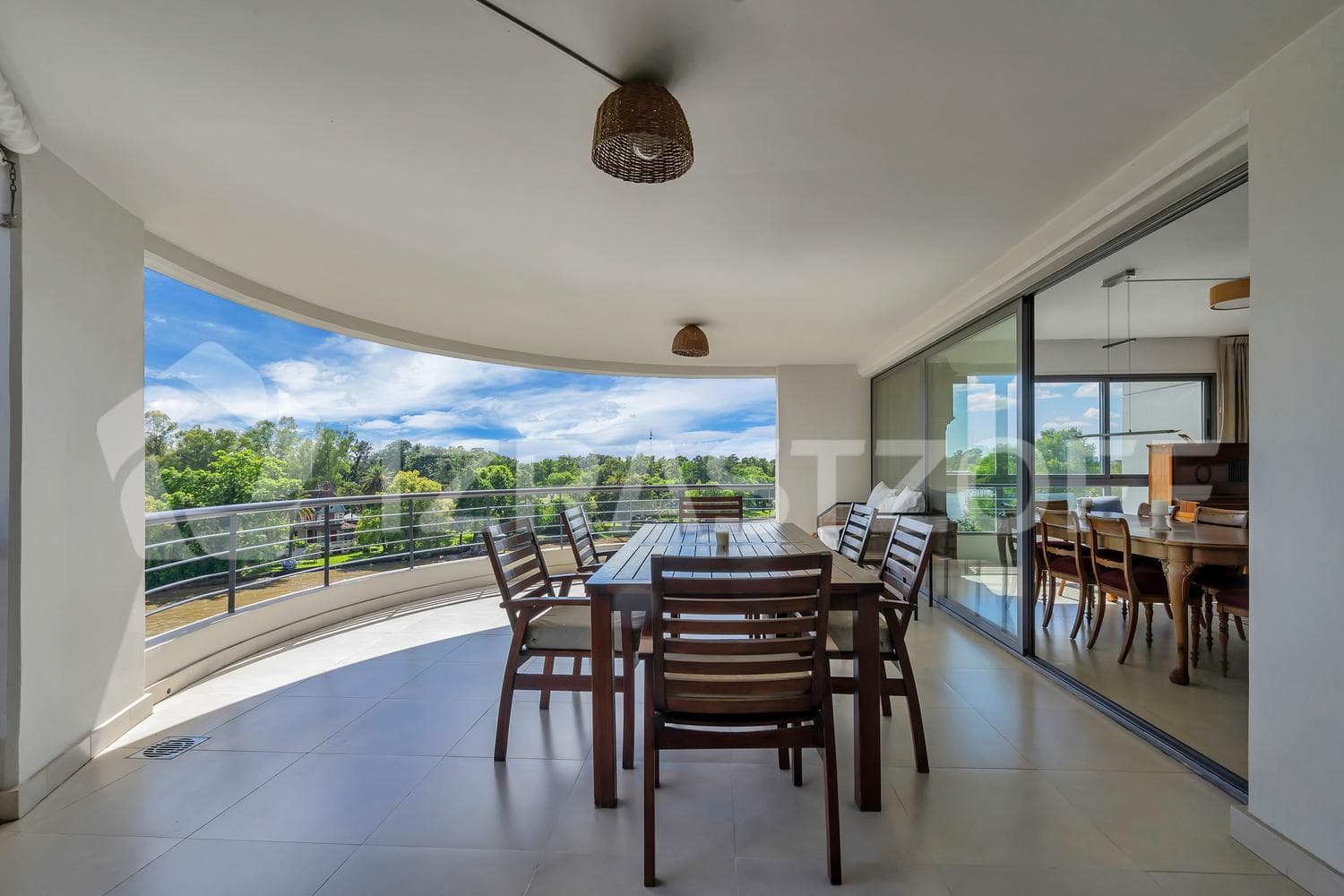 Apartment for sale. 3 bedrooms in Tigre. Amenities and river view.