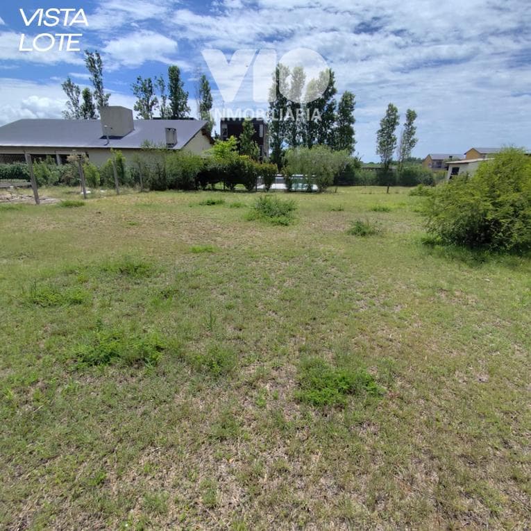 Lot in Terrazas del Golf in Colón