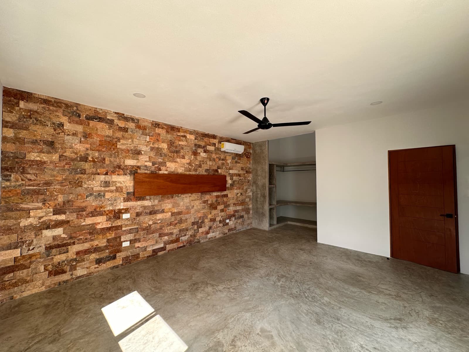 HOUSE FOR SALE in the Riviera Tulum Subdivision