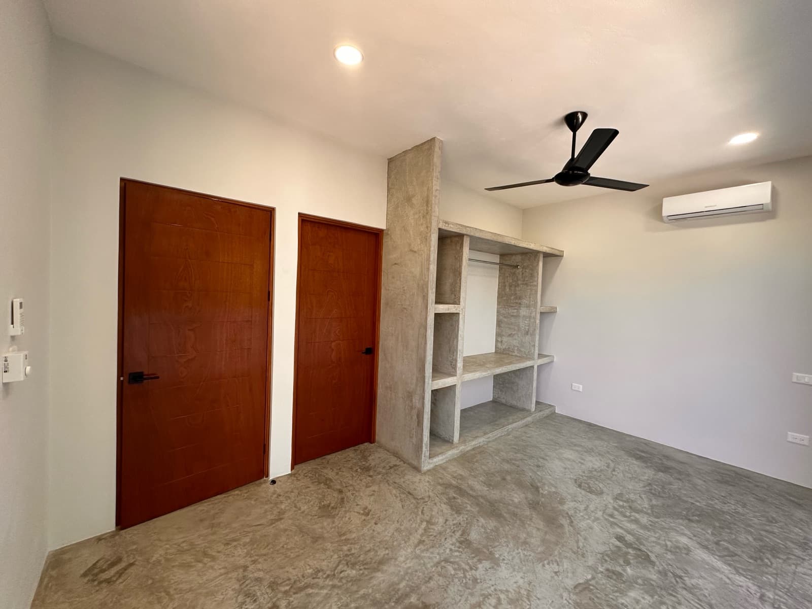HOUSE FOR SALE in the Riviera Tulum Subdivision