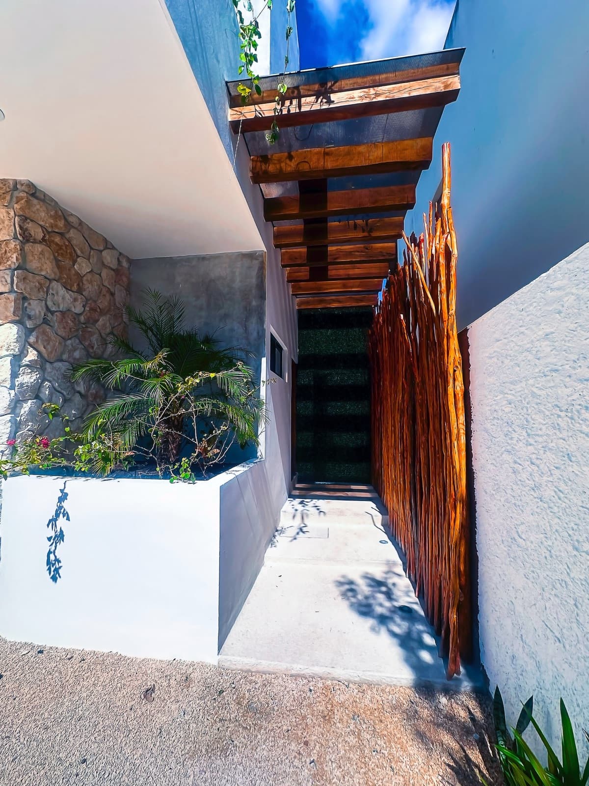 HOUSE FOR SALE in the Riviera Tulum Subdivision