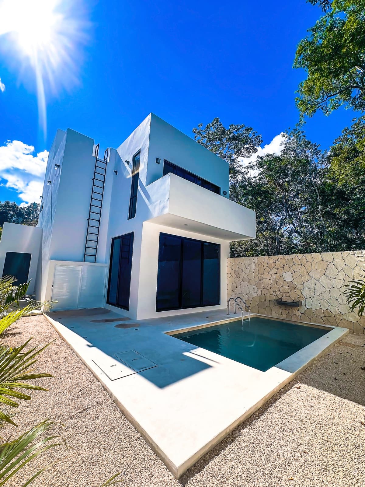 HOUSE FOR SALE in the Riviera Tulum Subdivision