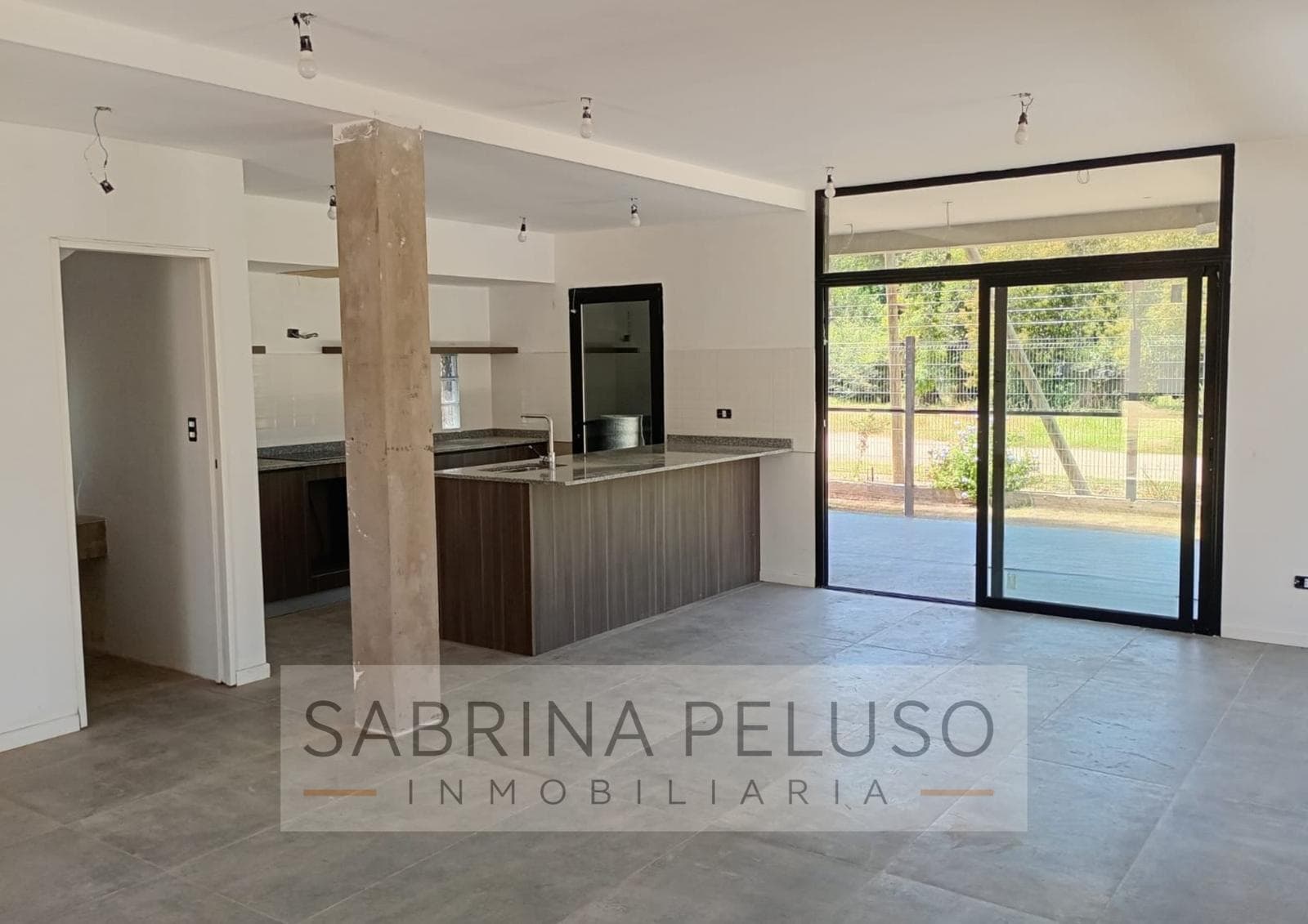 Brand-new house in Moreno · 3 bedrooms · 2 stories · Garage | $153,000