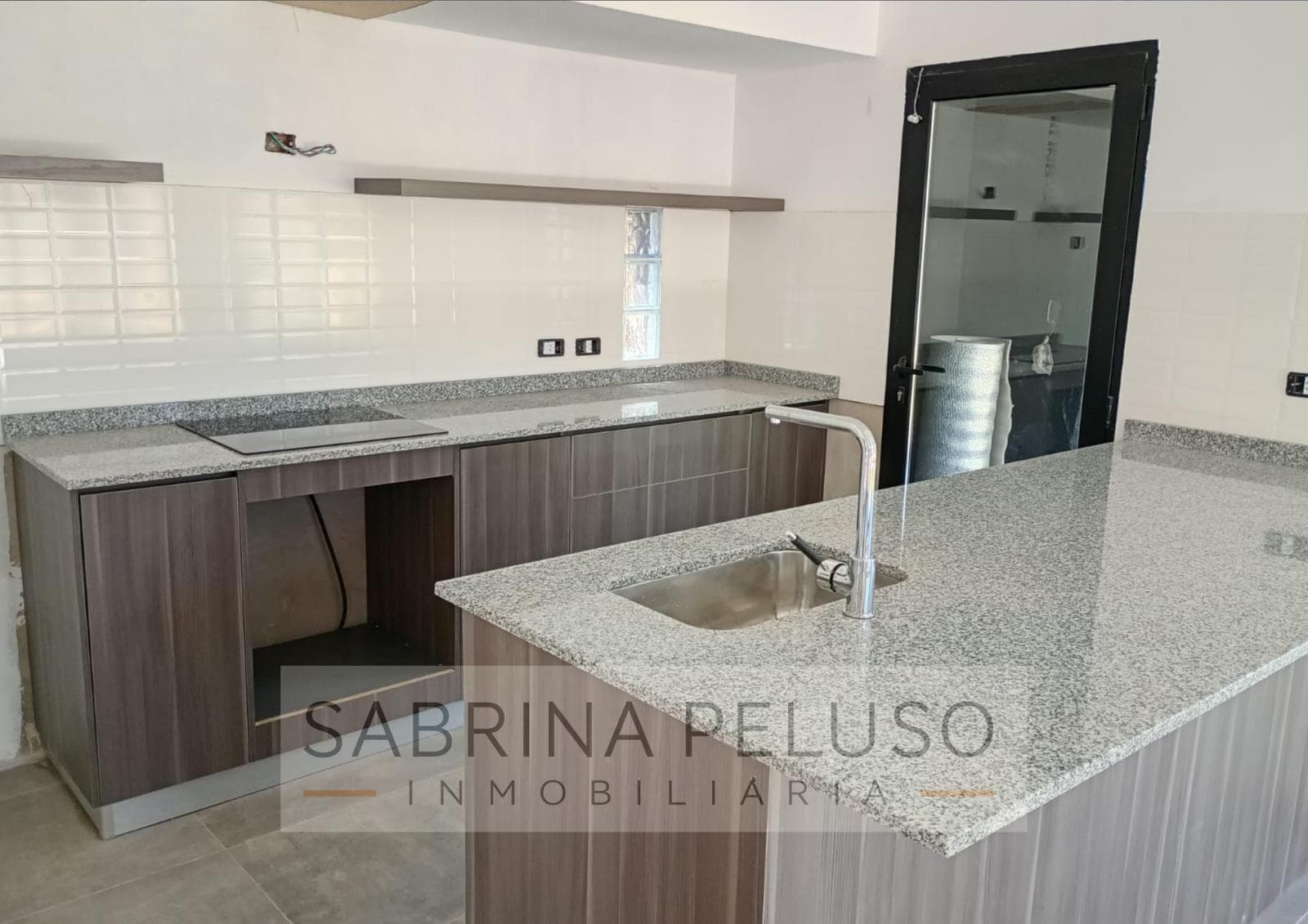 Brand-new house in Moreno · 3 bedrooms · 2 stories · Garage | $153,000