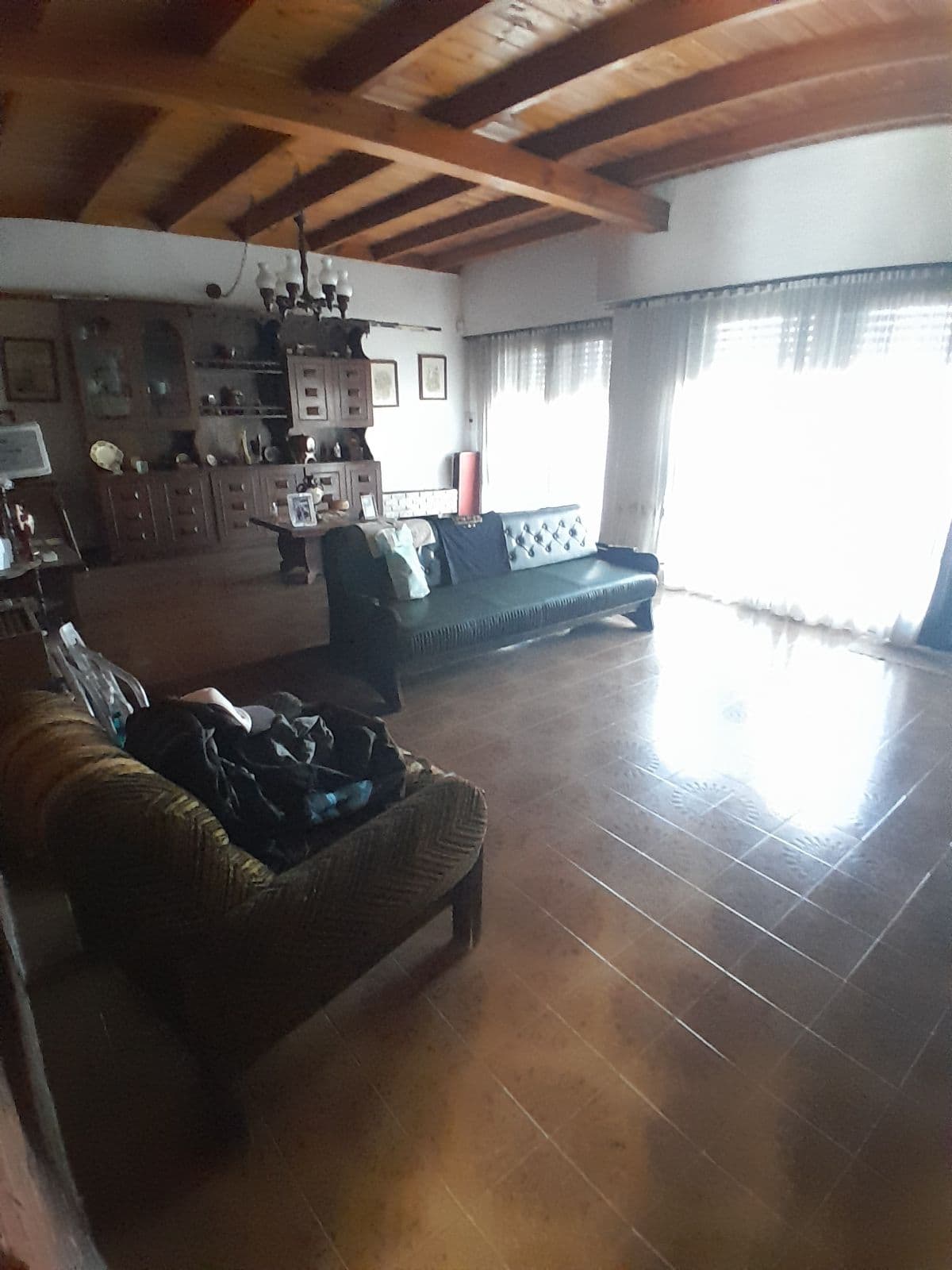 5-Room House for Sale with Garden in Pompeya