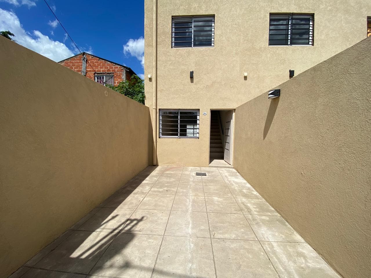 SAN VICENTE: Brand-new 3-room duplex for sale with a private patio and garage